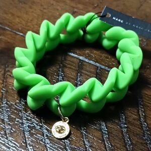Marc Jacobs Toucan Green Bracelet! Nwt! 💚